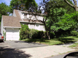 32 Indian Ridge Rd, Newton, MA 02459 exterior