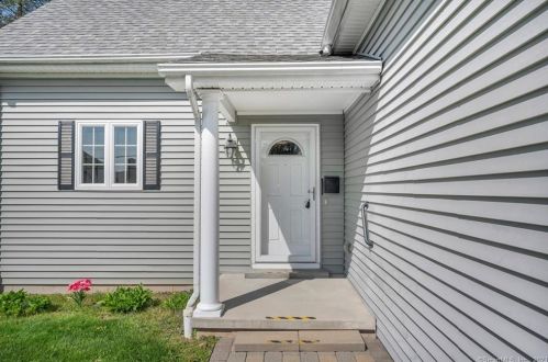 437 Fowler Ave, Middletown, CT 06457 exterior