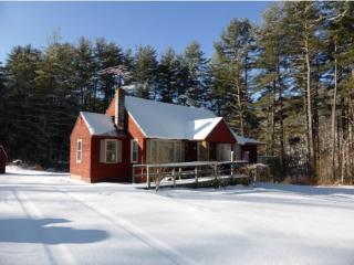 60 Pratt Rd, Pownal, VT 05261 exterior