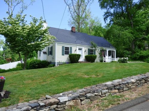 12 Baldwin Hill Rd, Brookfield Center, CT 06804 exterior