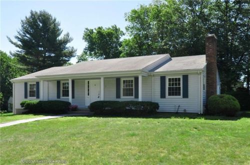 21 Musket Rd, Lincoln, RI 02865 exterior