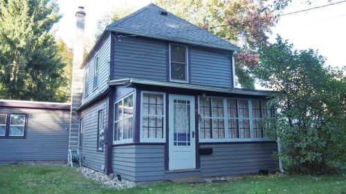 18 Grove St, Amherst, MA 01002 exterior