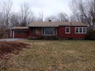 605 Bacon Rd, Henniker, NH 03242 exterior