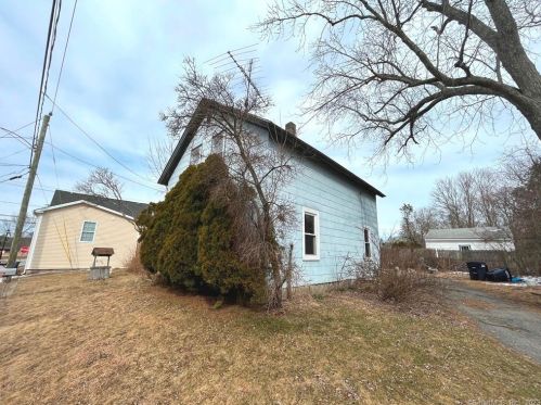 9 Lillibridge Ave, Norwich, CT 06384 exterior