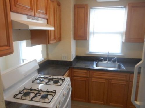 14 Arlington St, Everett, MA 02149 exterior