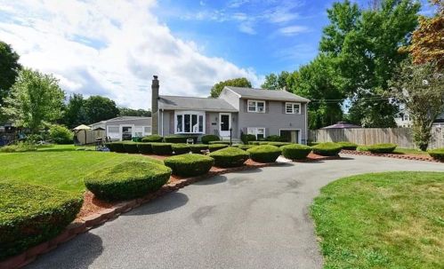 158 Corona St, Warwick, RI 02886 exterior