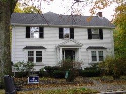 198 Woodward St, Newton, MA 02468 exterior