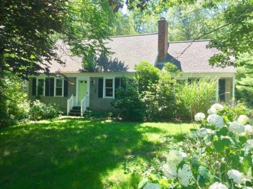 10 Laurel Cir, Sandwich, MA 02644 exterior