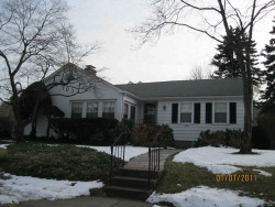 103 Fessenden St, Newton, MA 02460 exterior