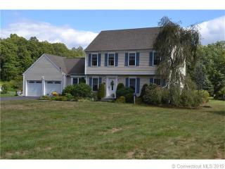 19 Pleasant Valley Rd, Clinton, CT 06413 exterior