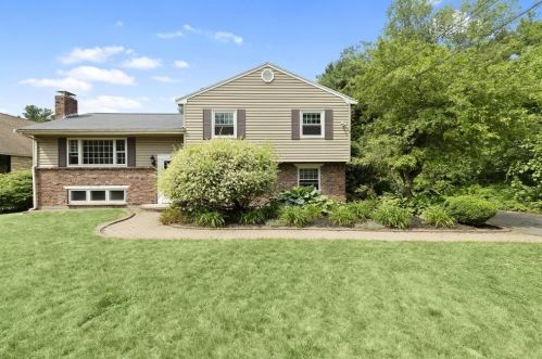 254 Edgell Rd, Framingham, MA 01701 exterior