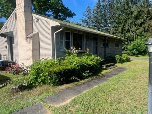 23 Lancer Dr, Enfield, CT 06082 exterior