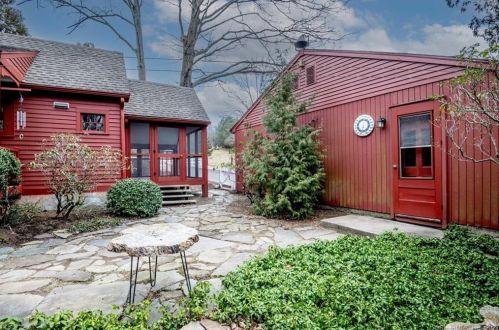 831 Haddam Quarter Rd, Durham, CT 06422 exterior