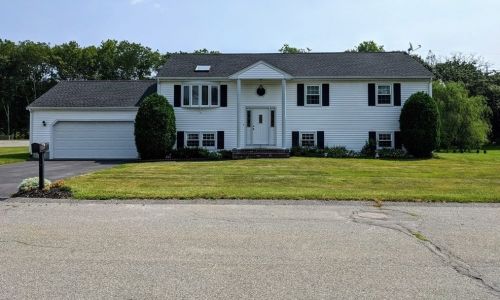 10 Timber Ln, Taunton, MA 02780 exterior