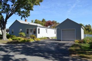 18 Severyn St, Wilbraham, MA 01095 exterior