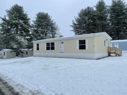 121 Brier Ln, Farmington, ME 04938 exterior