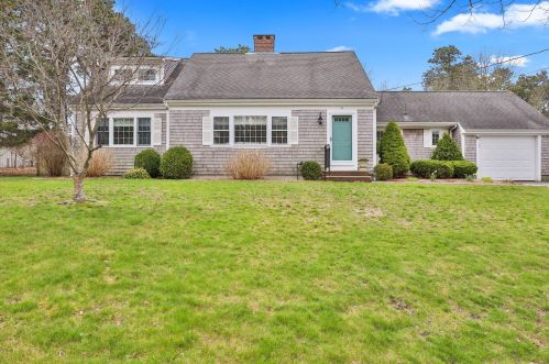 29 Jesse Eldredge Rd, Harwich, MA 02645 exterior
