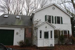 34 Pleasant St, Middleboro, MA 02347 exterior