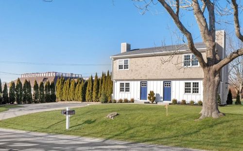 476 Green End Ave, Middletown, RI 02842 exterior