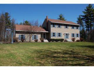 77 Hemlock Hill Dr, Concord, NH 03307 exterior