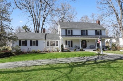 7 Main St, Ridgefield, CT 06877 exterior