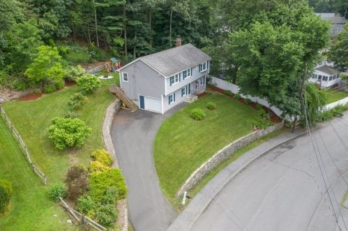 3 Briarwood Rd, Woburn, MA 01801 exterior