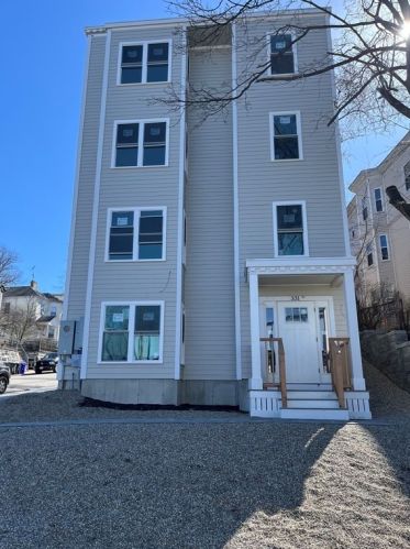 329 Columbia Rd, Roxbury Xing, MA 02125 exterior