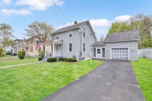 24 Dexter Rd, Windsor Locks, CT 06096 exterior