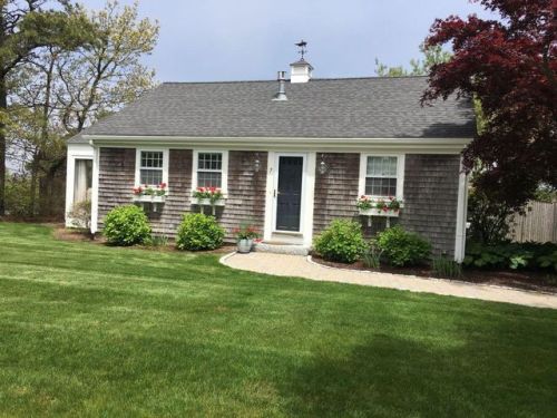 7 Barn Hill Ln, Chatham, MA 02633 exterior