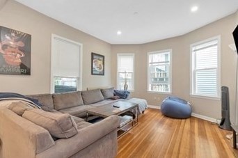 97 Hillside St, Roxbury Xing, MA 02120 exterior