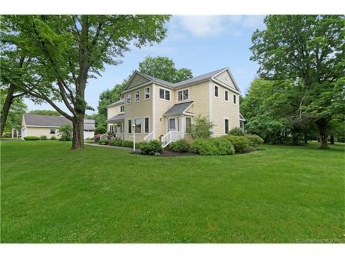 1 Windmill Spgs, Granby, CT 06035 exterior