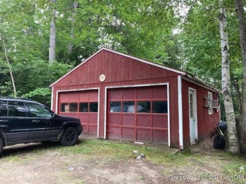 325 Hebron Rd, South-Paris, ME 04281 exterior