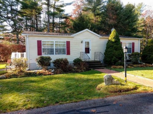 28 Melanie Ln, Carver, MA 02330 exterior