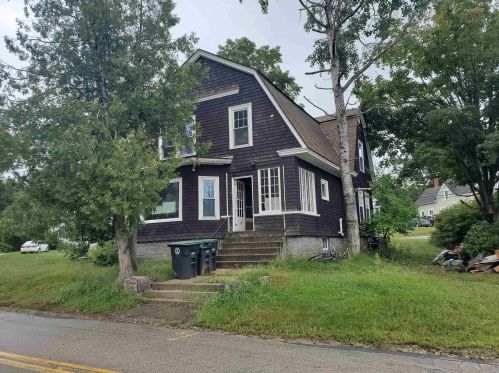 109 Pleasant St, Franklin, NH 03235 exterior