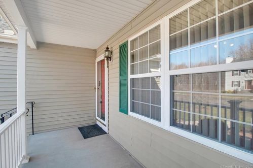 54 Rolling Grn, Middletown, CT 06457 exterior