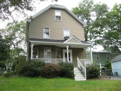 9 Tudor Ter, Newton, MA 02466 exterior