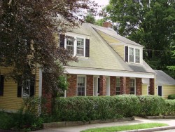 14 Summer St, Newton, MA 02464 exterior