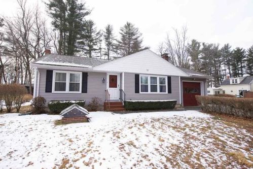 13 Massasoit Blvd, Plaistow, NH 03865 exterior