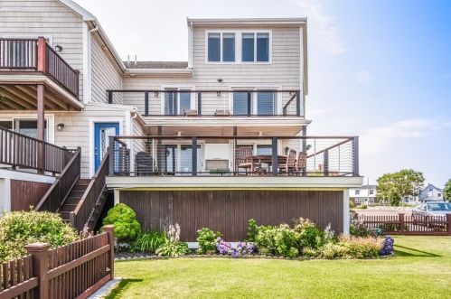 15 Ocean Pier Ave, Revere, MA 02151 exterior