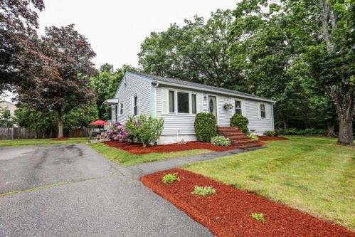 19 Stillwater Rd, Methuen, MA 01844 exterior