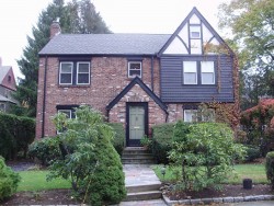 12 Furber Ln, Newton, MA 02459 exterior