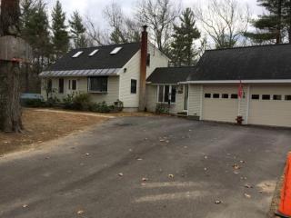 20 Hillside Dr, Raymond, NH 03077 exterior