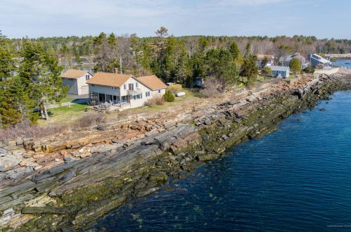 421 Long Point Rd, South Harpswell, ME 04079 exterior