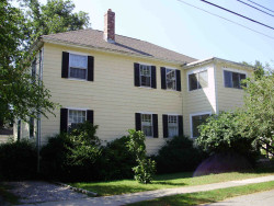 102 Warwick Rd, Newton, MA 02465 exterior