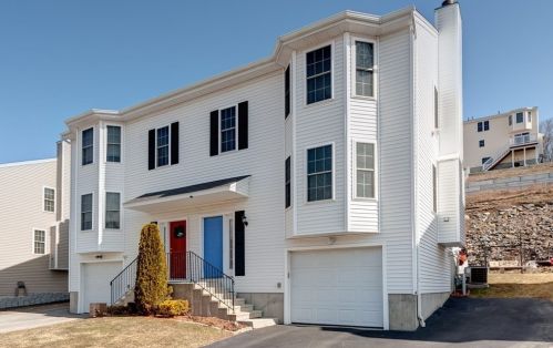 46 Honeysuckle Rd, Worcester, MA 01655 exterior
