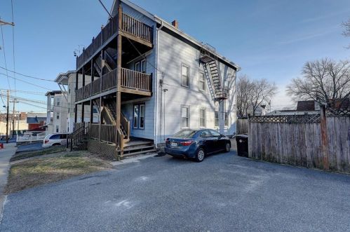 43 Rivulet St, Woonsocket, RI 02895 exterior