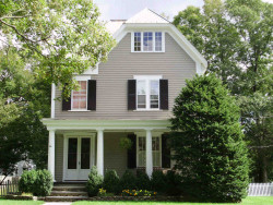 46 Oakland Ave, Newton, MA 02466 exterior