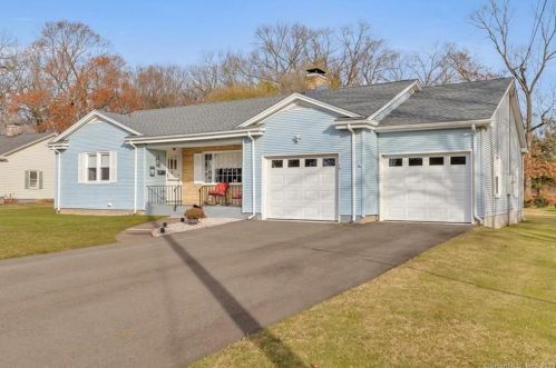 15 Clearview Ter, Manchester, CT 06042 exterior
