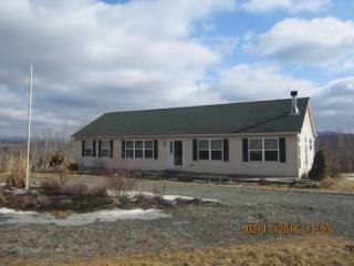 1828 Ticehurst Rd, Westmore, VT 05822 exterior