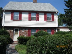 61 Waverley Ave, Newton, MA 02458 exterior